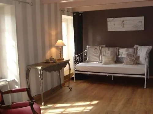 Bed and Breakfast Au Jardin D'Eloïse à Tremereuc 0*,  France